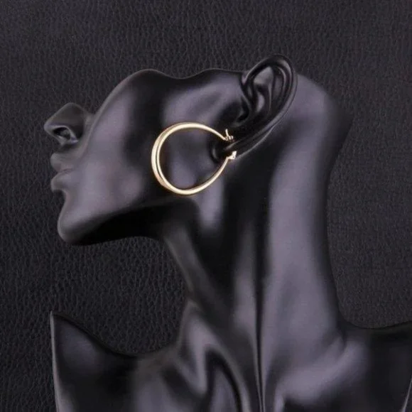 NEW 18K YELLOW GOLD PLATED ROUND HOOPS - Picture 3 of 4
